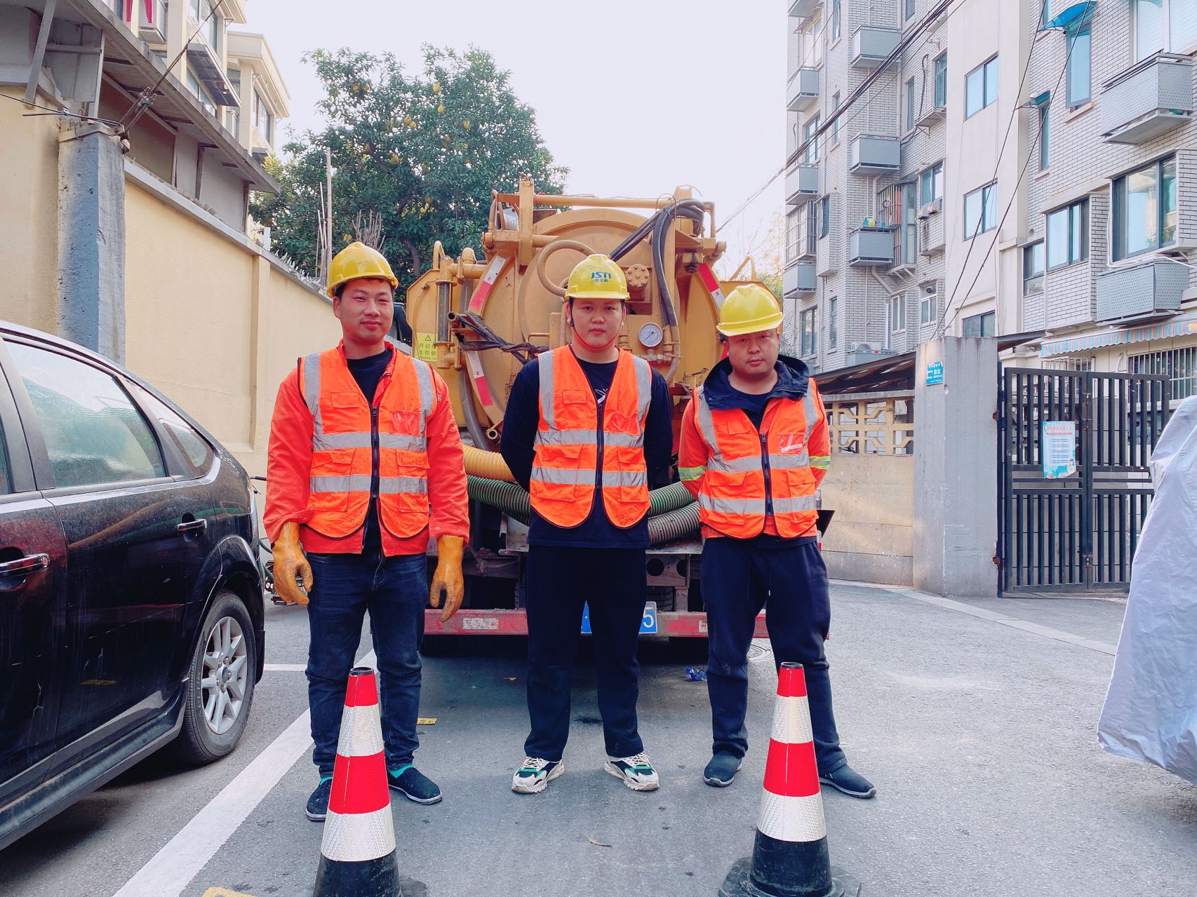 模范马路南京某小区管道清淤检测施工